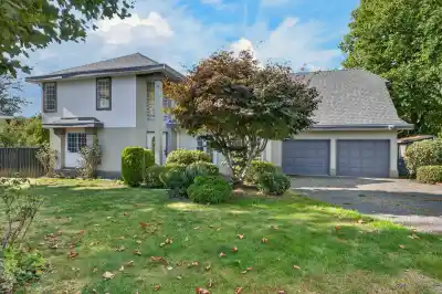 14168 85A AVENUE, Surrey BC V3W 2T4