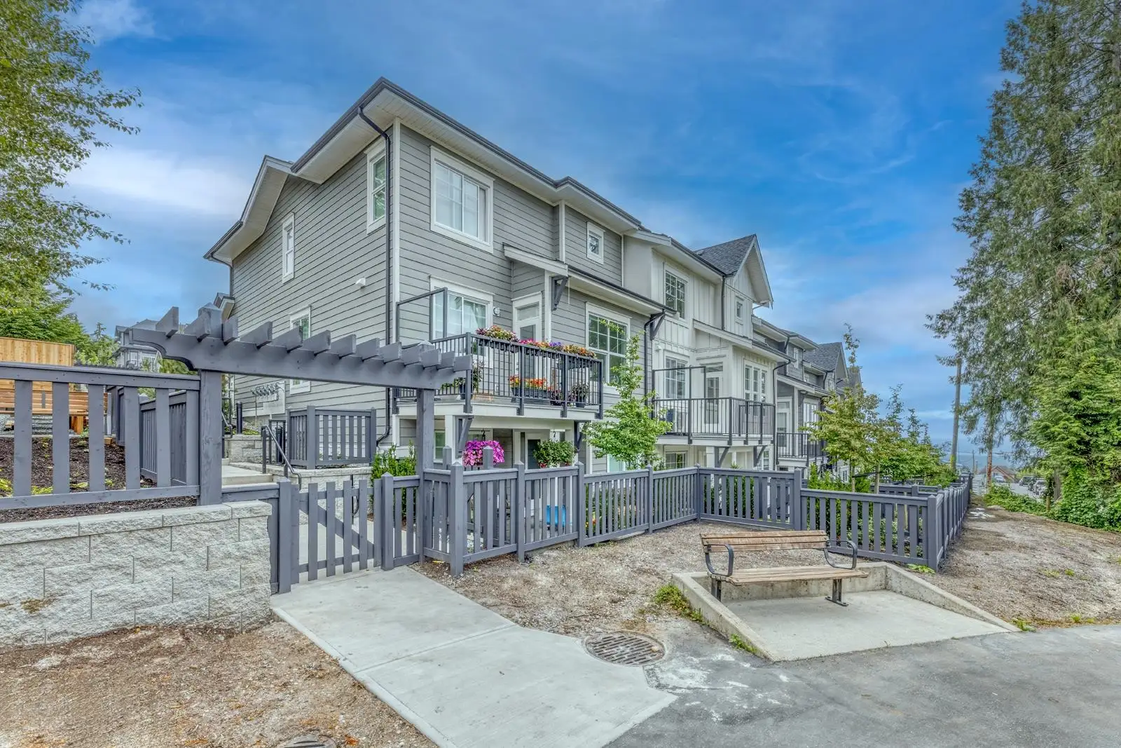 104 3421 QUEENSTON AVENUE, Coquitlam BC V3E 0V9