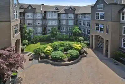 204 20200 56 AVENUE, Langley BC V3A 8S1
