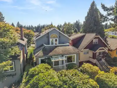 4468 W 14TH AVENUE, Vancouver BC V6R 2Y3