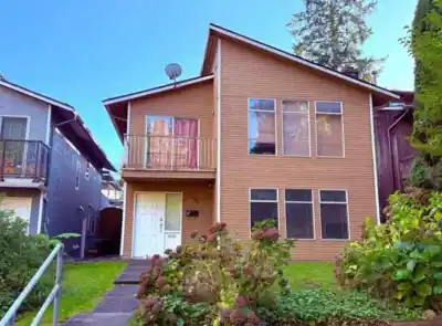 5512 DOMINION STREET, Burnaby BC V5G 1E2