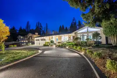 13721 MARINE DRIVE, White Rock BC V4B 1A3