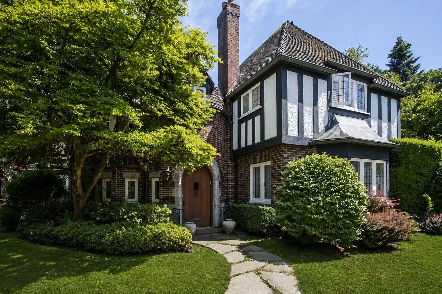 4576 CONNAUGHT DRIVE, Vancouver BC V6J 4E2
