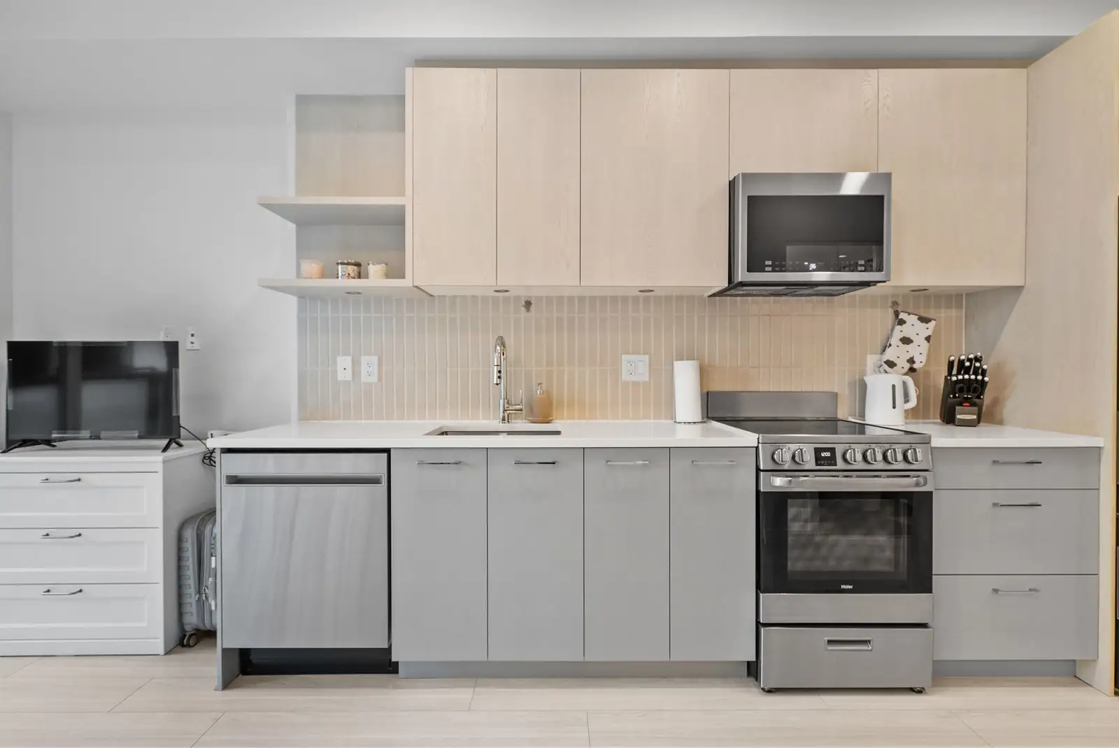 10777 138 STREET, Surrey BC V3T 0T5