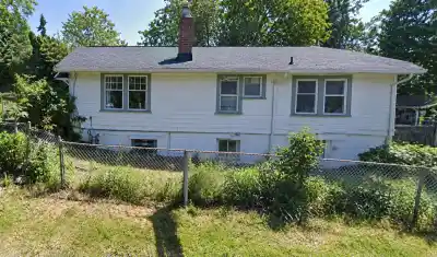 634 ROCHESTER AVENUE, Coquitlam BC V3K 2V7