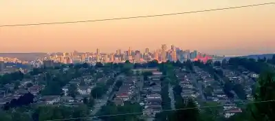 11 HYTHE AVENUE, Burnaby BC V5B 3H6