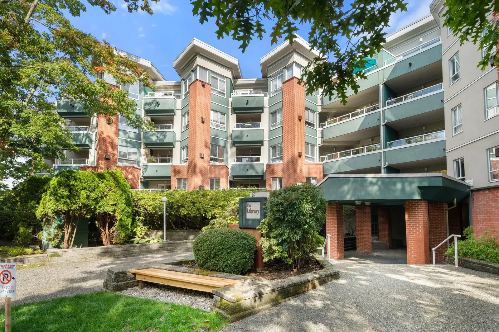 115 128 W 8TH STREET, North Vancouver BC V7M 3M1