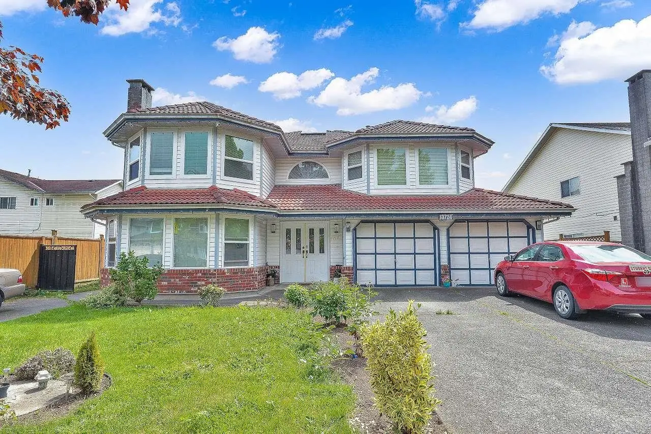 13724 91 AVENUE, Surrey BC V3V 7X1