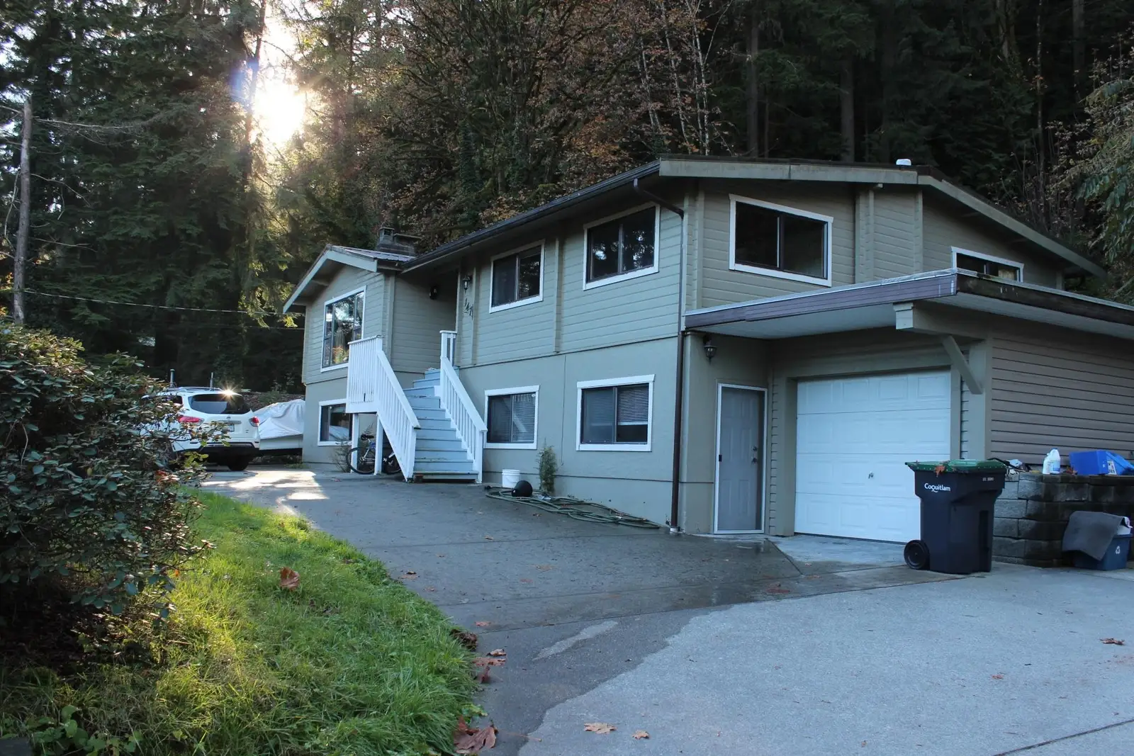 1472 PIPELINE ROAD, Coquitlam BC V3E 2X1