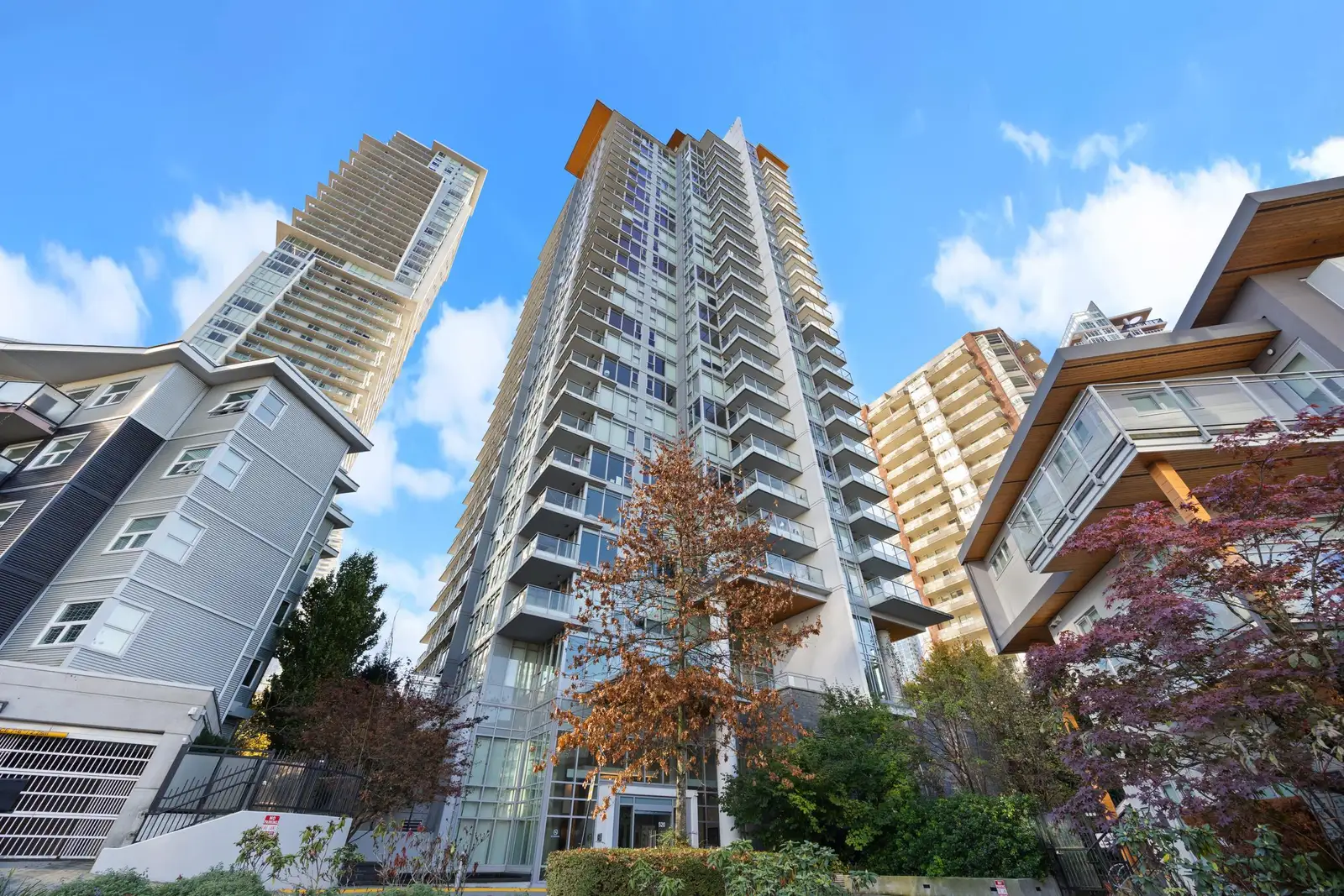 1401 520 COMO LAKE AVENUE, Coquitlam BC V3J 0E8