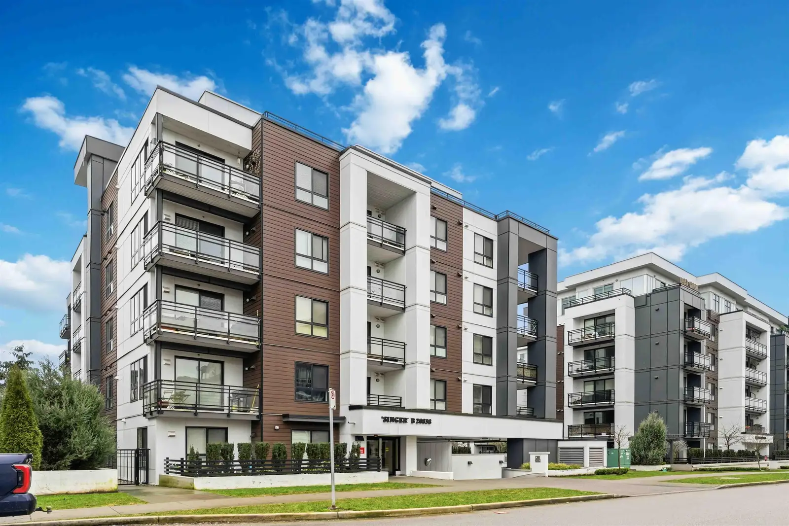 B207 20838 78B AVENUE, Langley BC V2Y 3M2