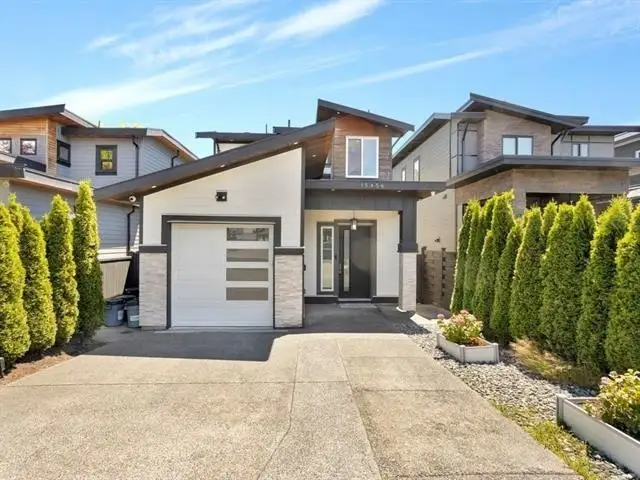 15456 RUSSELL AVENUE, White Rock BC V4B 2R3