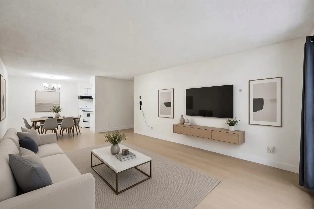 101 15238 100 AVENUE, Surrey BC V3R 7T9
