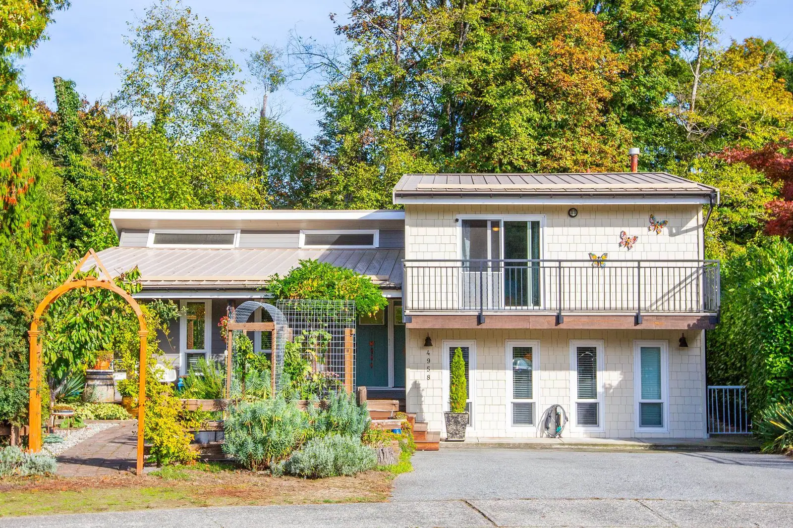 4958 198B STREET, Langley BC V3A 6L4