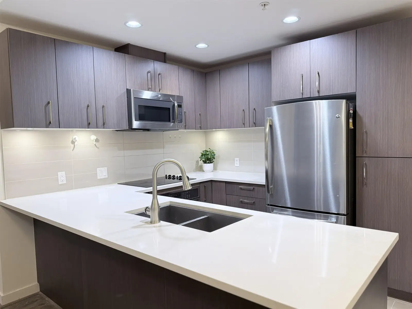 615 5981 GRAY AVENUE, Vancouver BC V6S 0G1