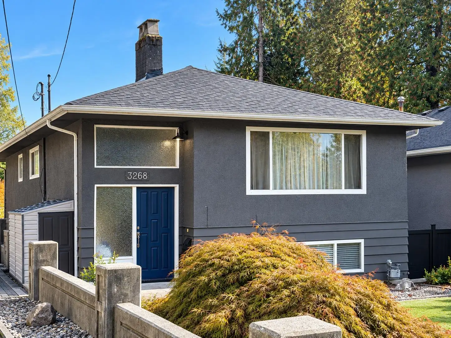3268 ROYAL AVENUE, North Vancouver BC V7K 1Y8