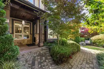 1 651 W 14TH STREET, North Vancouver BC V7M 1R3