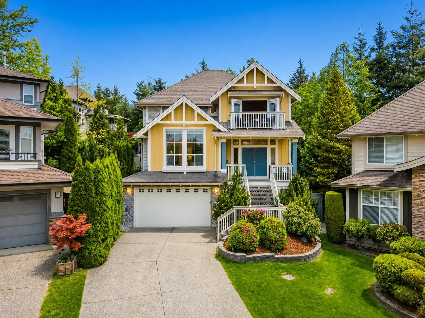 36 MAPLE COURT, Port Moody BC V3H 5M8