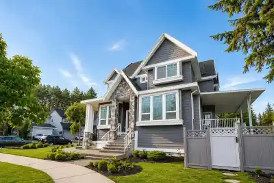 12502 58A AVENUE, Surrey BC V3X 0E8