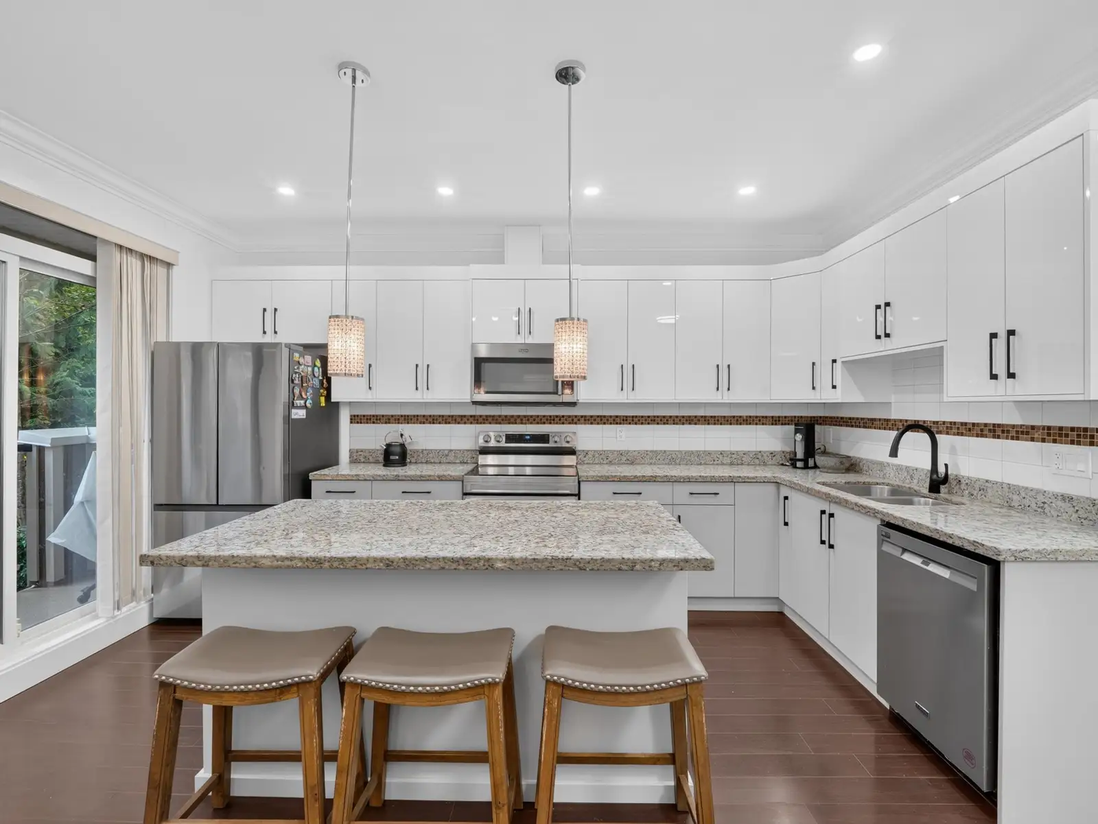 29 6383 140TH STREET, Surrey BC V3W 0E9