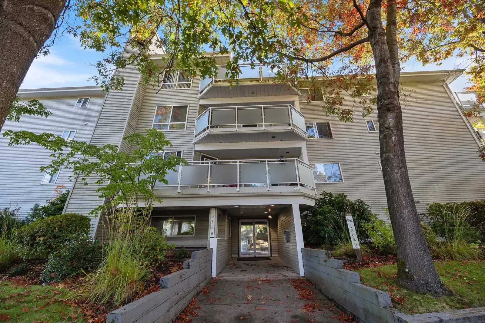 301 13680 84 AVENUE, Surrey BC V3W 0T6