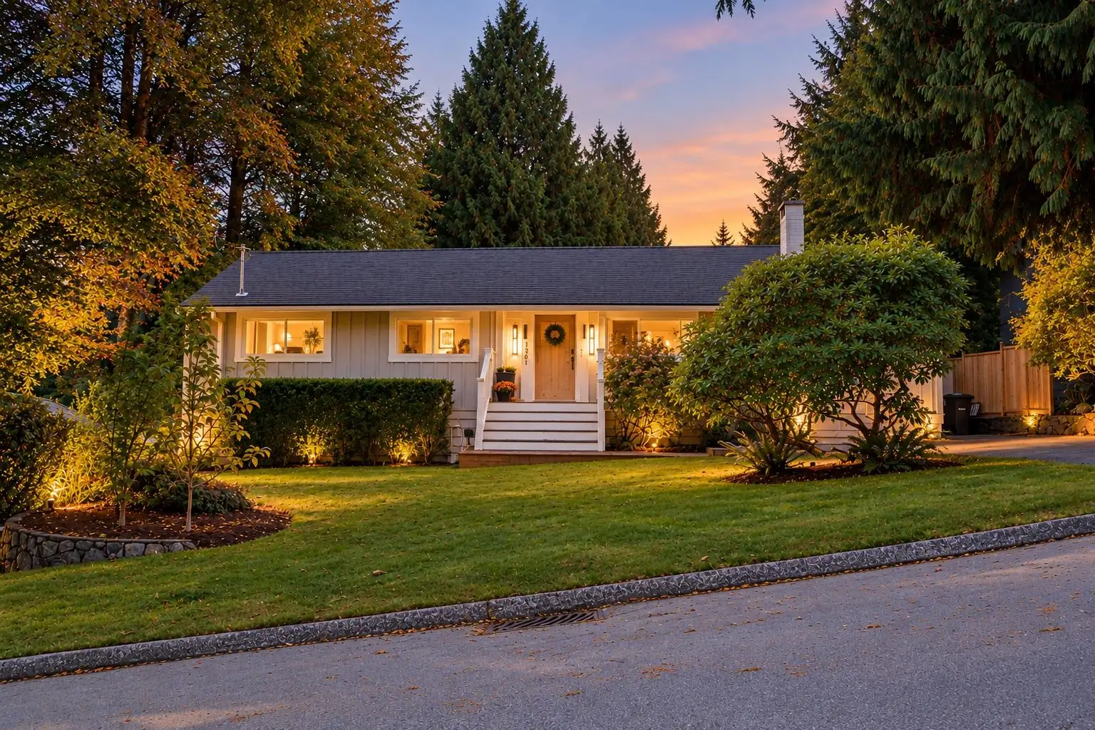 1361 E 15TH STREET, North Vancouver BC V7J 1K9