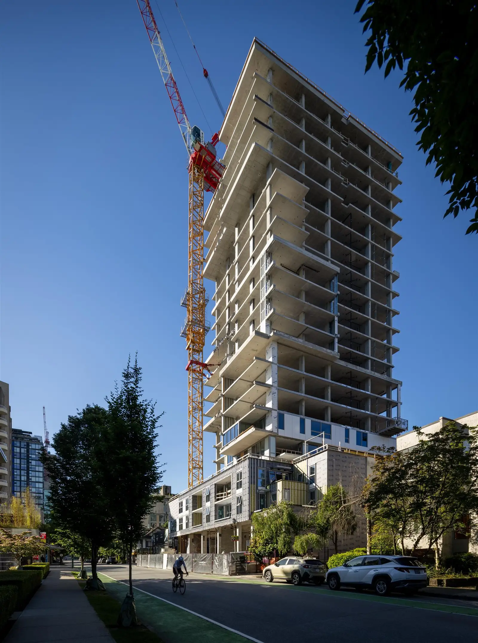 403 1818 ALBERNI STREET, Vancouver BC V6G 1B3