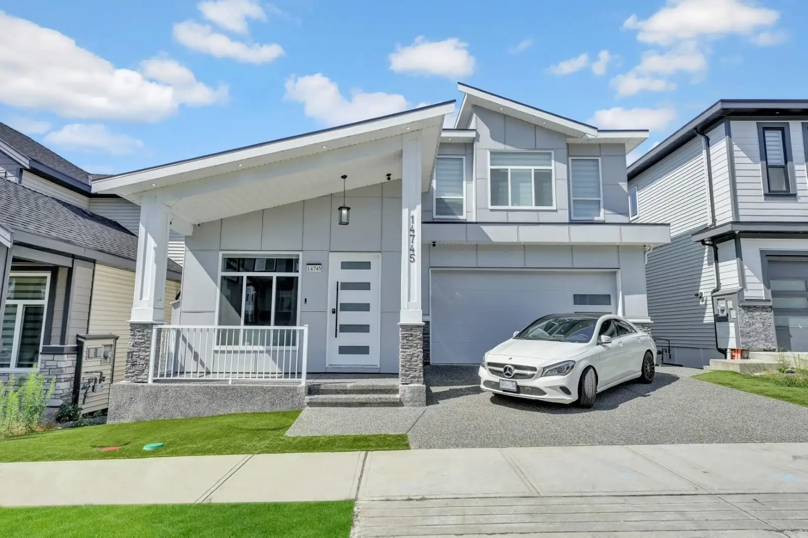 14745 62 AVENUE, Surrey BC V3S 6N4