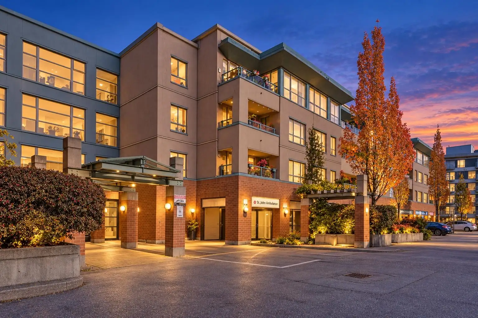 PH12 223 MOUNTAIN HIGHWAY, North Vancouver BC V7J 3V3