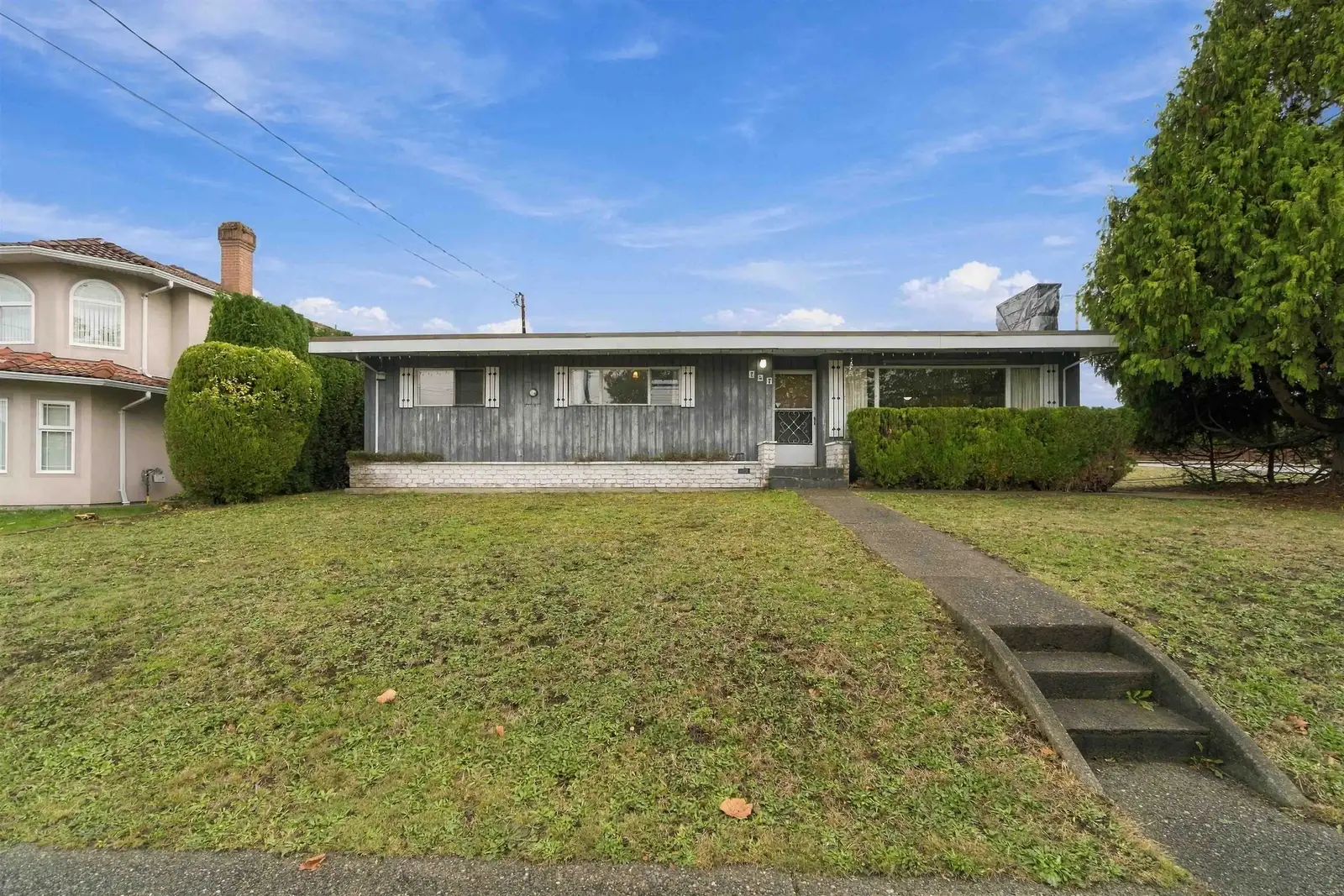 747 POIRIER STREET, Coquitlam BC V3J 6B9