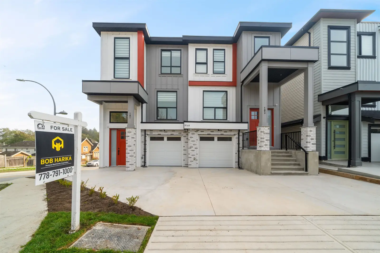 101 8148 168 STREET, Surrey BC V4N 4Y8