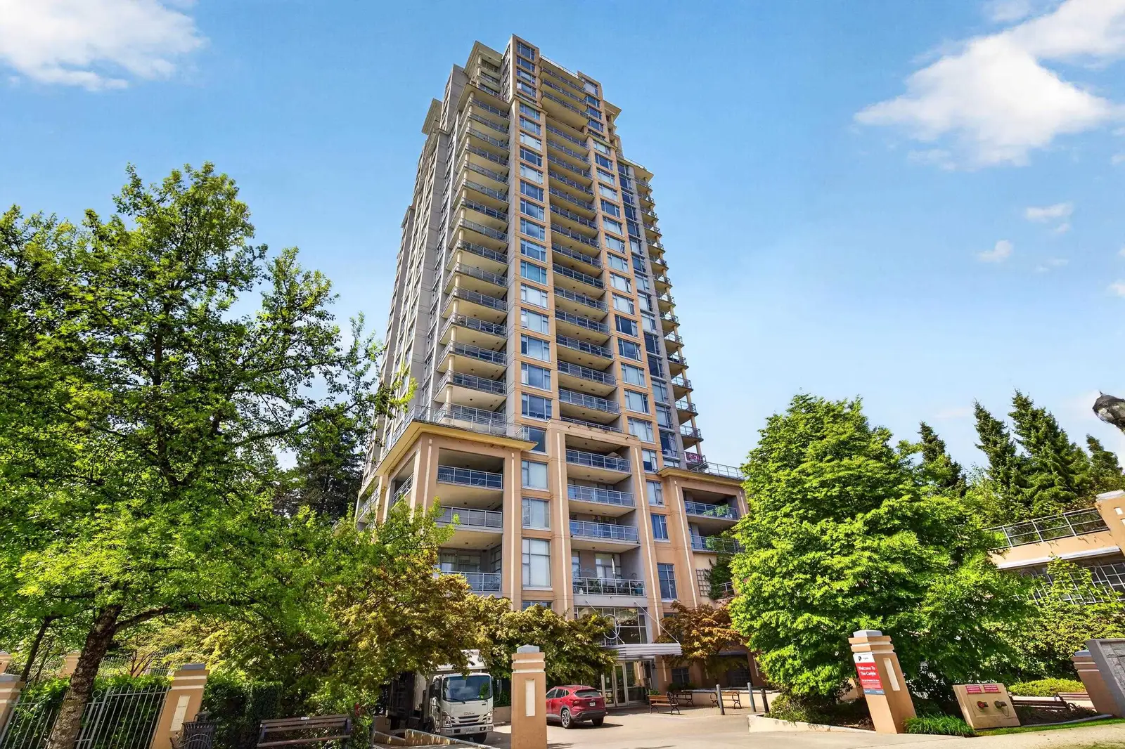 1601 280 ROSS DRIVE, New Westminster BC V3L 0C2