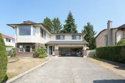 15309 95A AVENUE, Surrey BC V3R 8J8