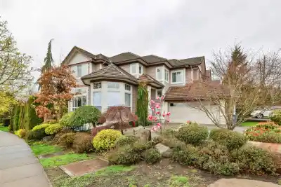 15638 33 AVENUE, Surrey BC V3Z 0K5
