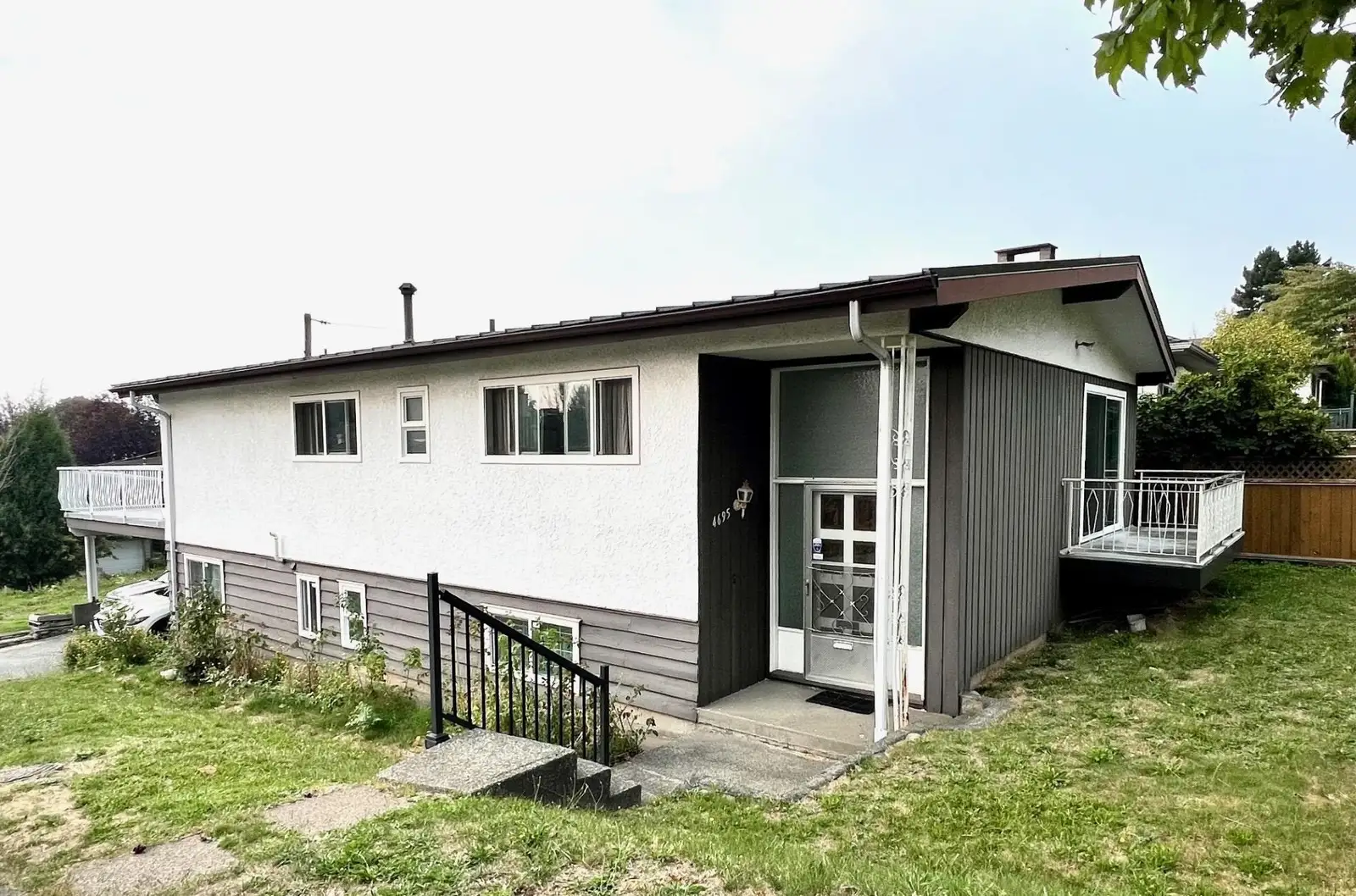 4695 NANAIMO STREET, Vancouver BC V5N 5J5