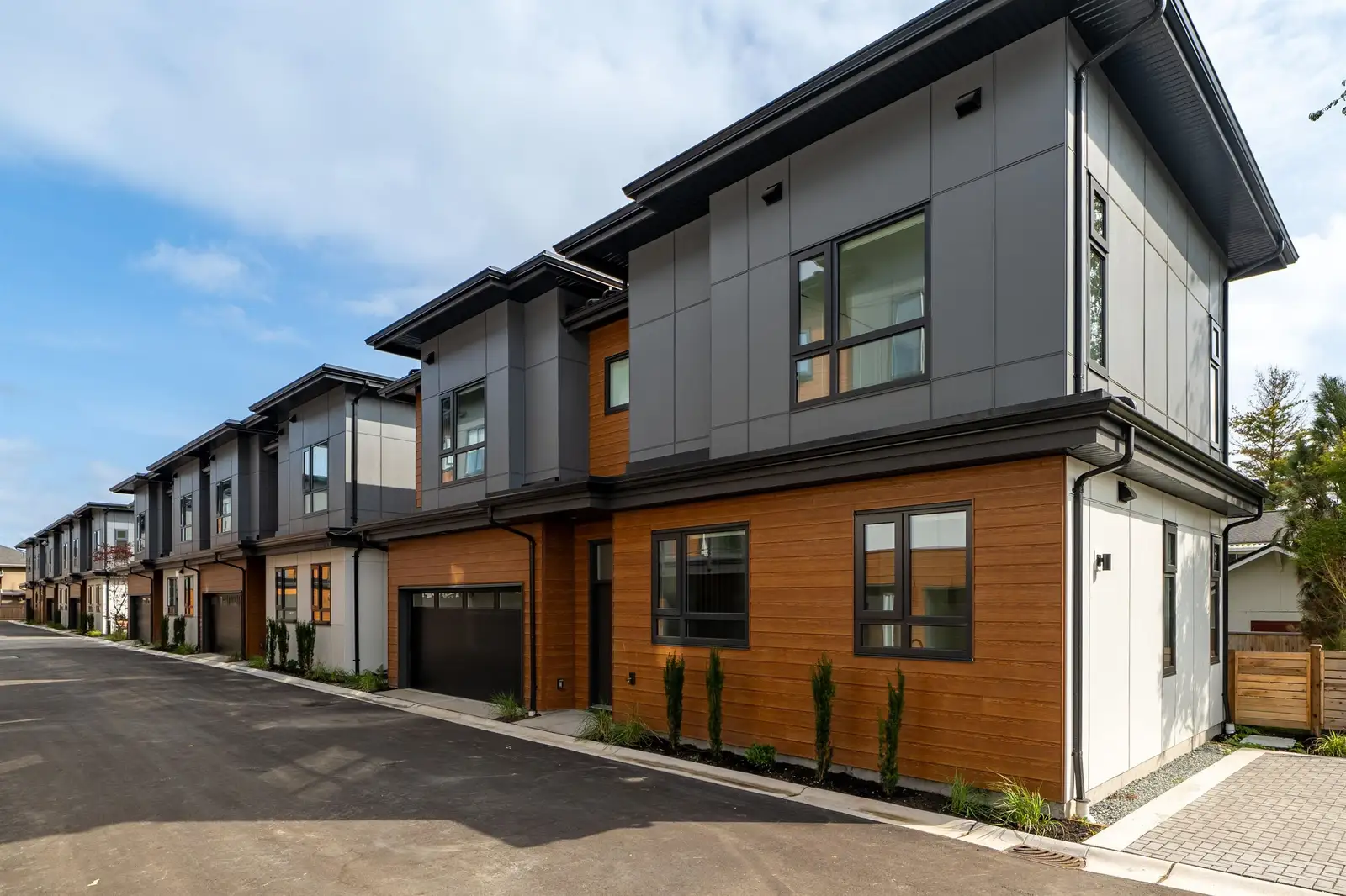 7 10380 NO. 4 ROAD, Richmond BC V7A 2Z7