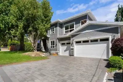 1580 CHESTNUT STREET, Surrey BC V4B 3H2