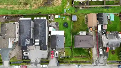 347 PEMBINA STREET, New Westminster BC V3M 5J5