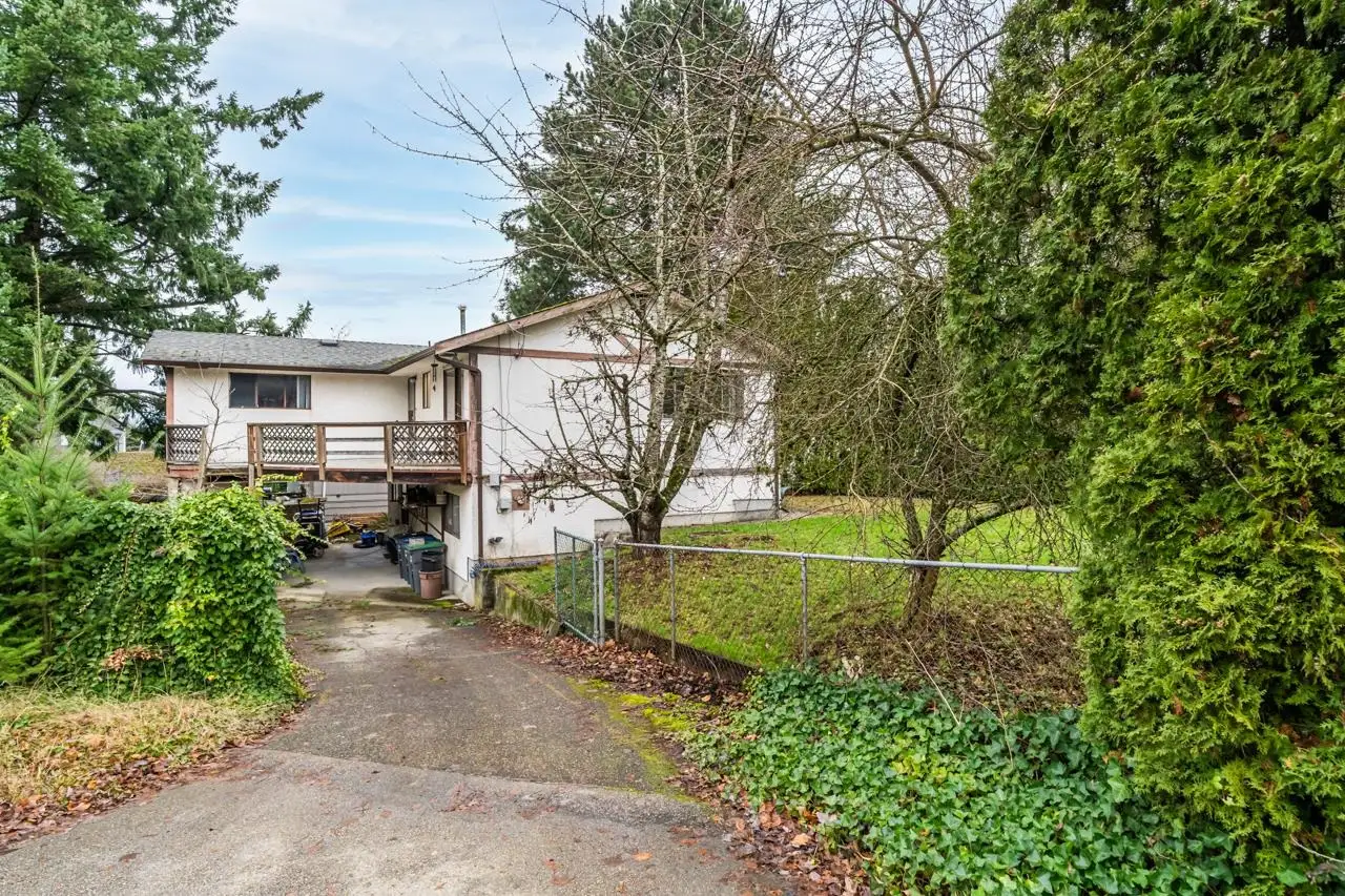 2751 153A STREET, Surrey BC V4P 1C1