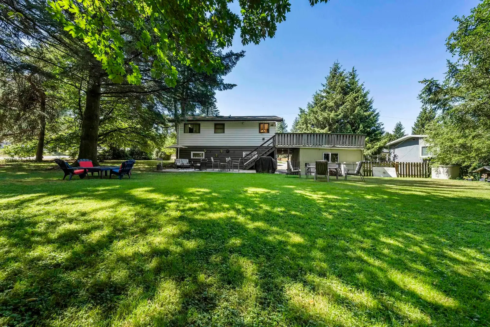 7876 139A STREET, Surrey BC V3W 5H5