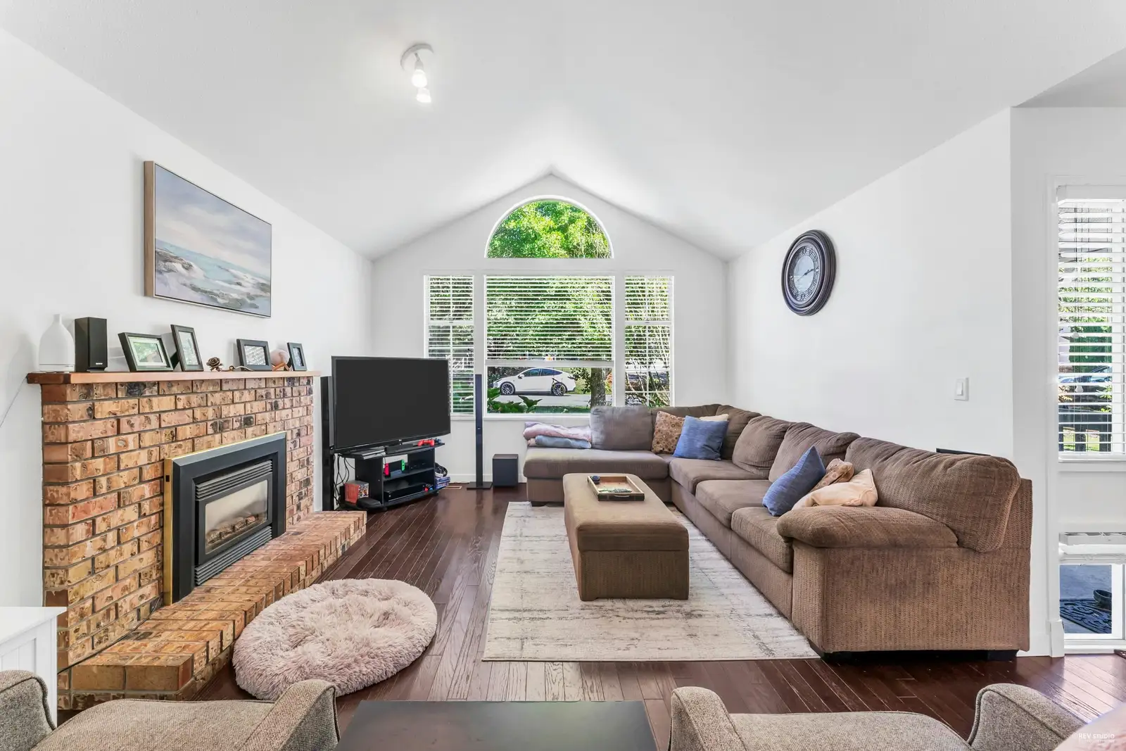 1055 163A STREET, Surrey BC V4A 8B3