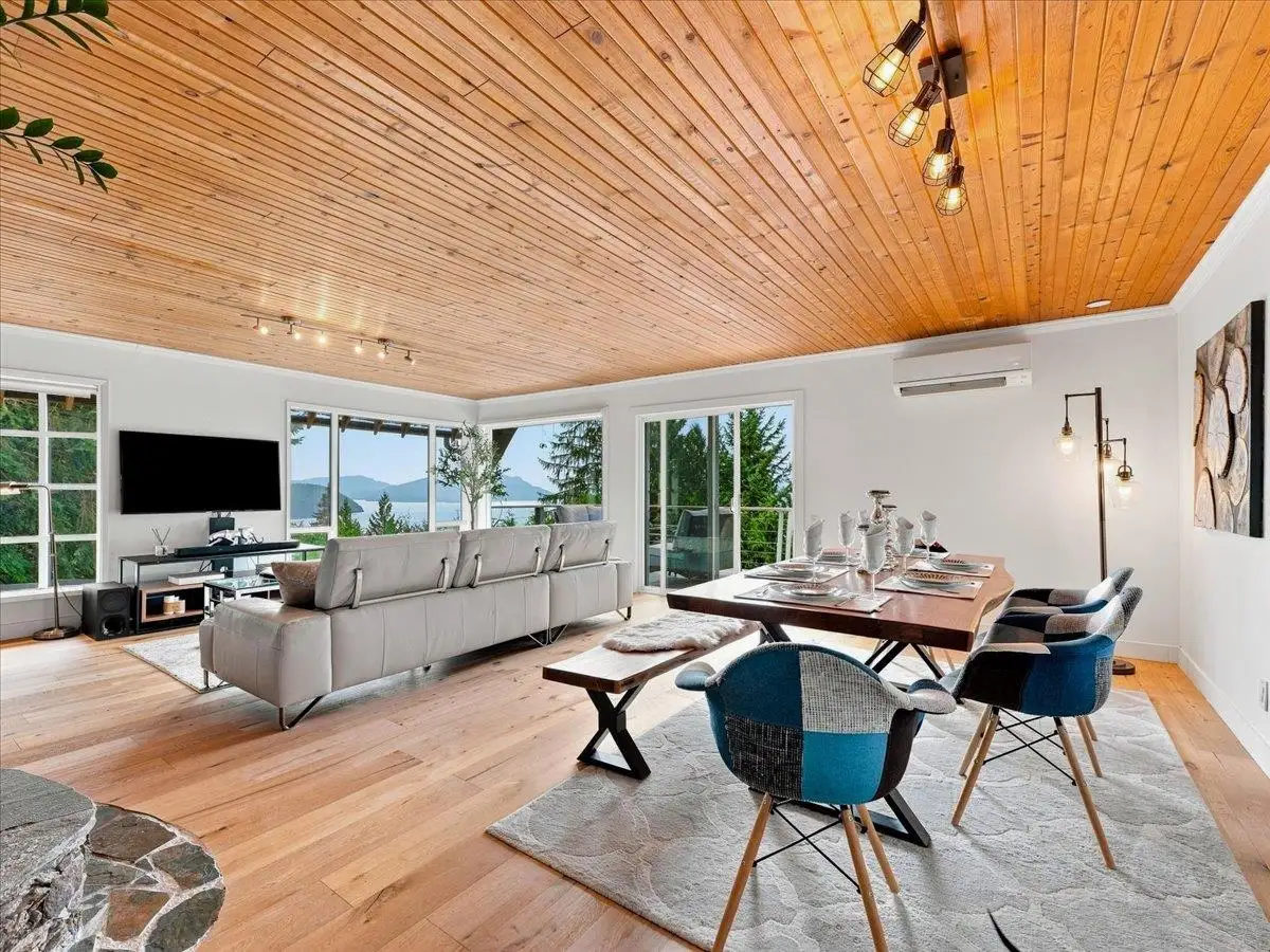 325 BAYVIEW PLACE, Lions Bay BC V0N 2E0