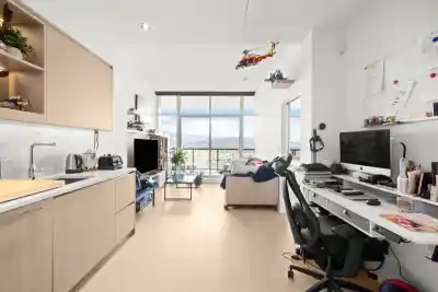 4406 4720 LOUGHEED HIGHWAY, Burnaby BC V5C 0M8