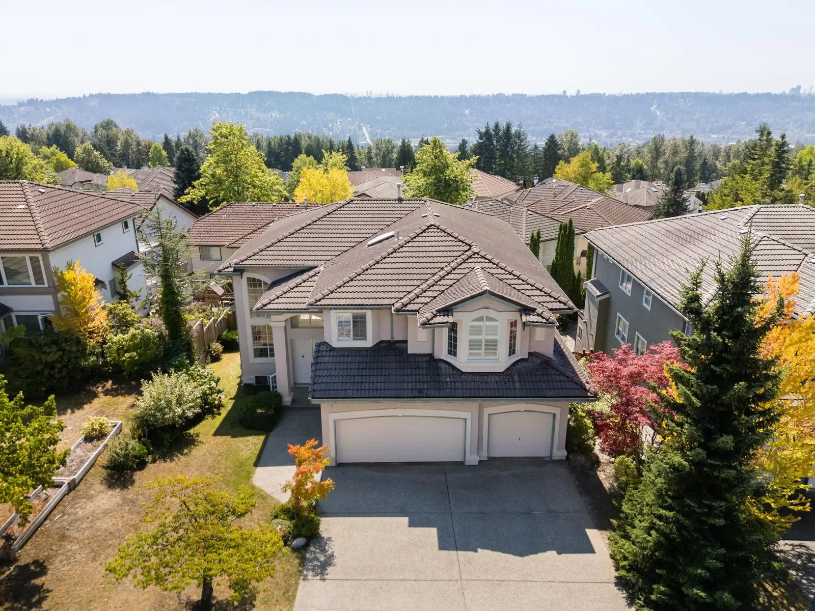 214 ASPENWOOD DRIVE, Port Moody BC V3H 5A7