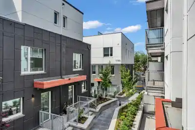 2260 E 1ST AVENUE, Vancouver BC V5N 0K2