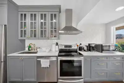 2984 W 39TH AVENUE, Vancouver BC V6N 2Z6