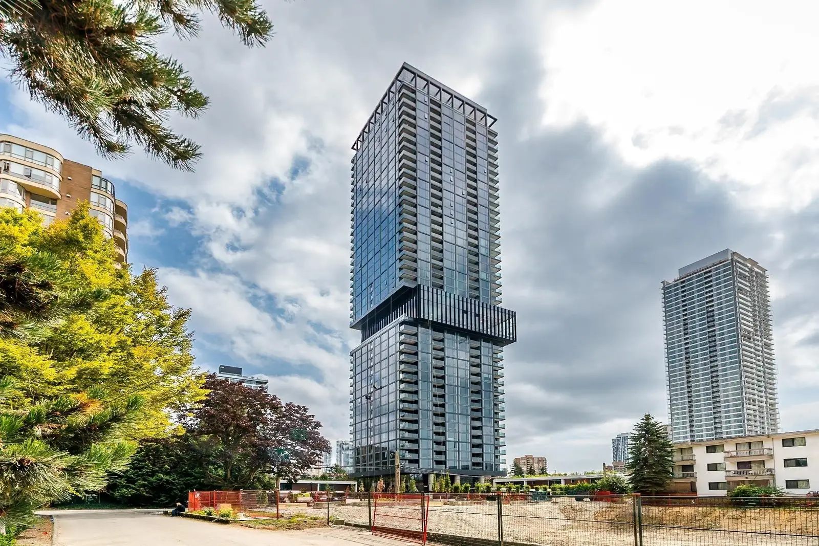 2502 5987 WILSON AVENUE, Burnaby BC V5H 0L7