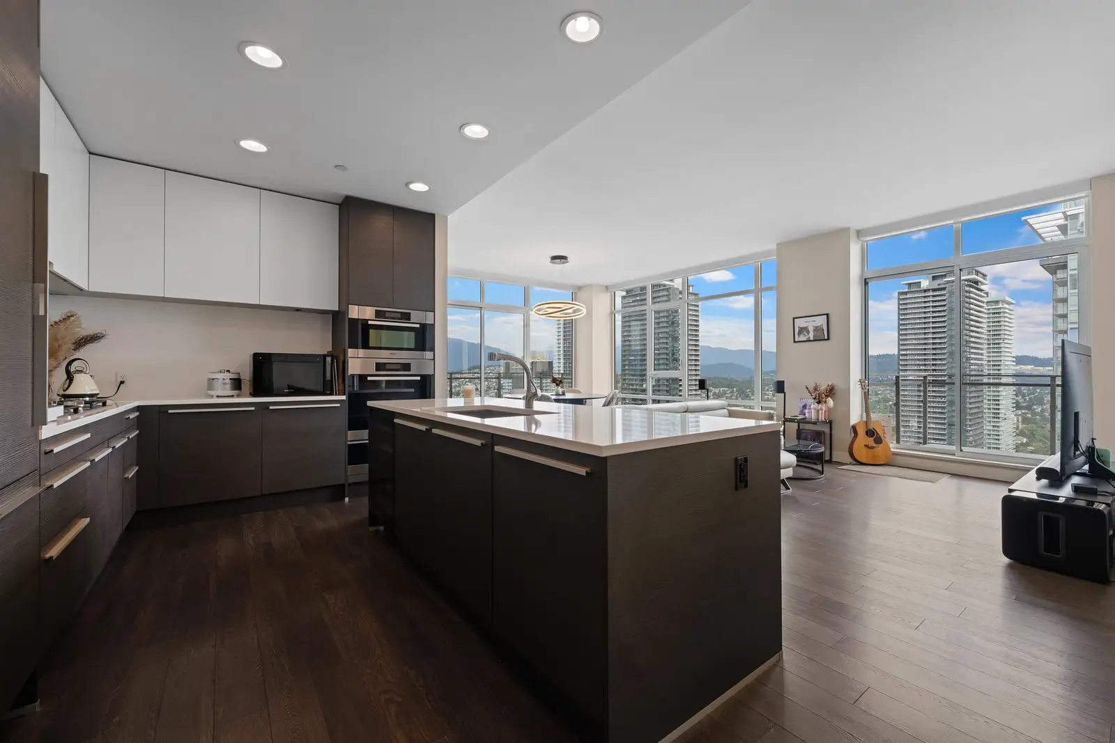 4502 2008 ROSSER AVENUE, Burnaby BC V5C 0H8