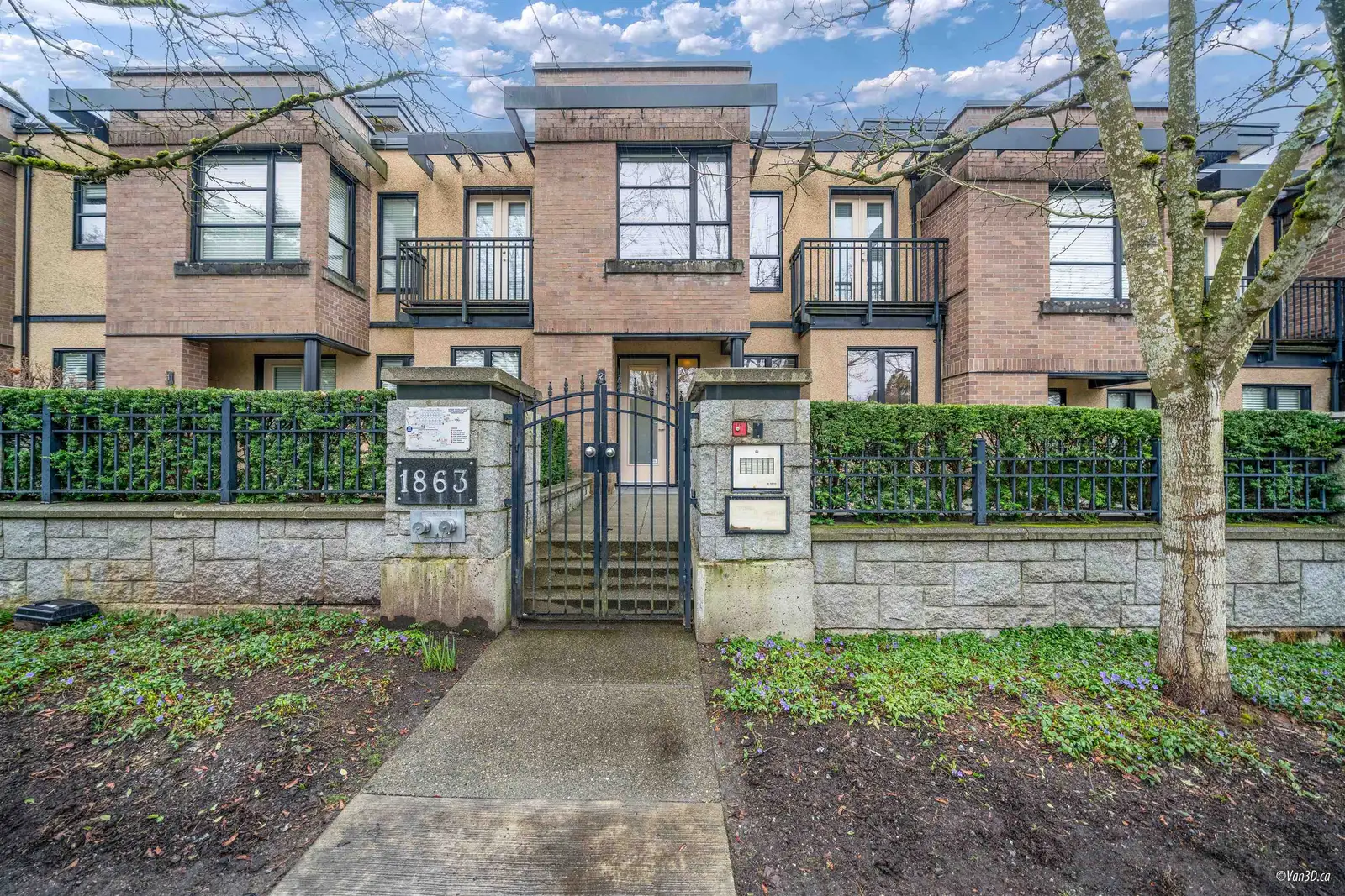 2 1863 WESBROOK CRESCENT, Vancouver BC V6T 2J7