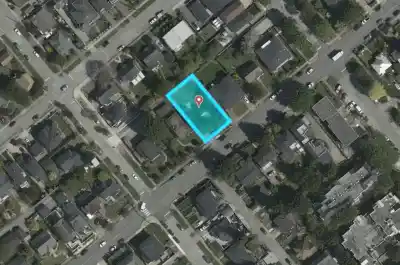1315 SIXTH AVENUE, New Westminster BC V3M 2C3